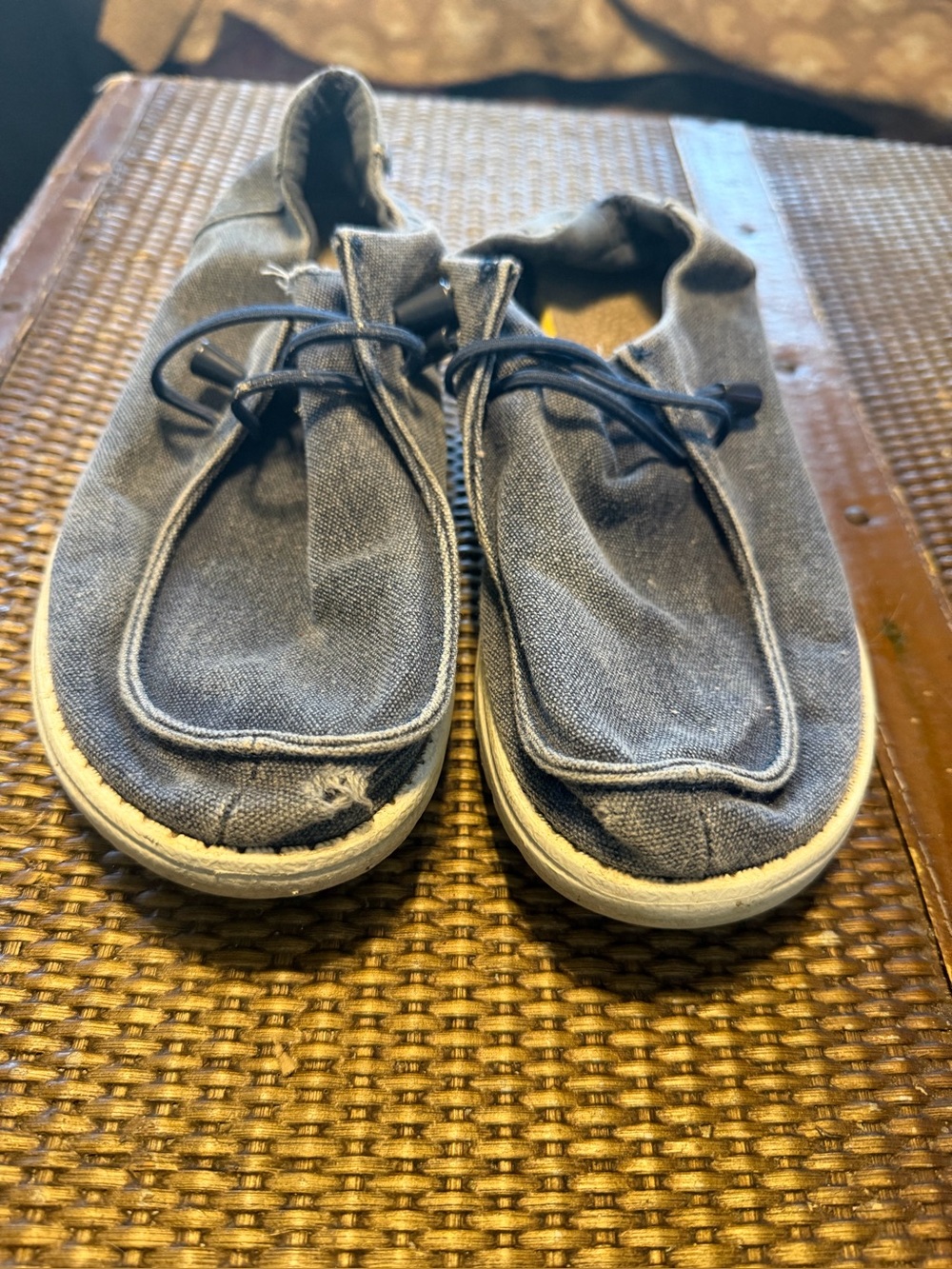 Hey Dude Size 8.5 Shoes
